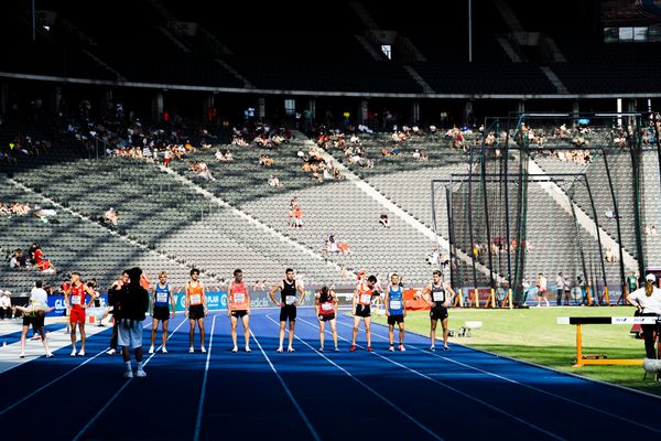 3000m Start waehrend der deutschen Leichtathletik-Meisterschaften im Olympiastadion am 26.06.2022 in Berlin